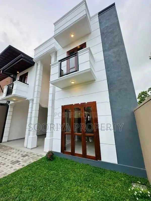 Architectural Designed Brand New House for Sale in Boralesgamuwa