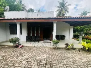 Single House Sale in Ganemulla Town