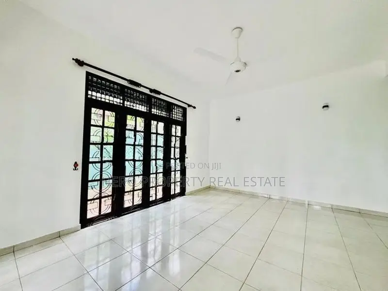Modern House for Sale in Kottawa
