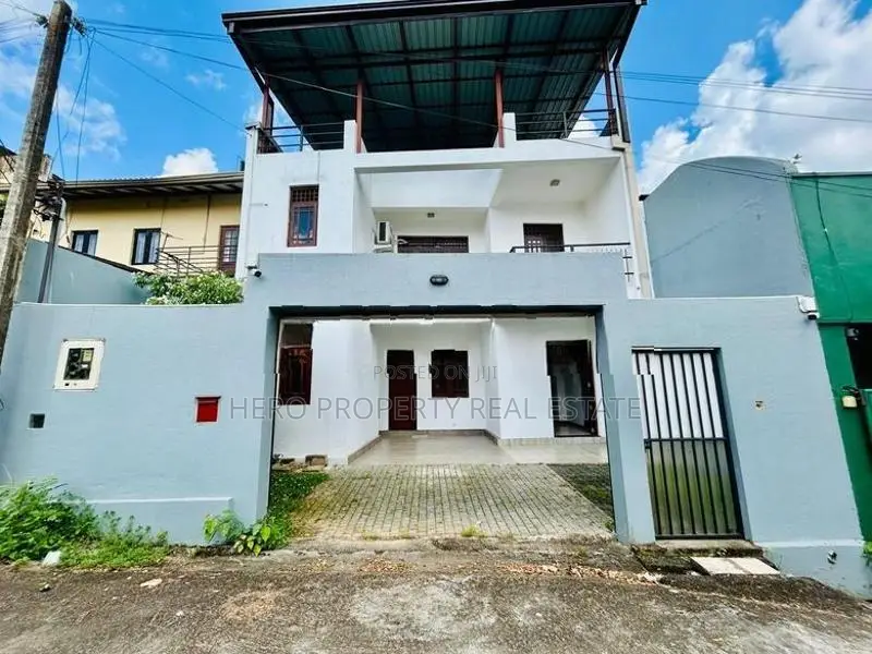 HAR220 - Modern House for Rent in Thalawathugoda