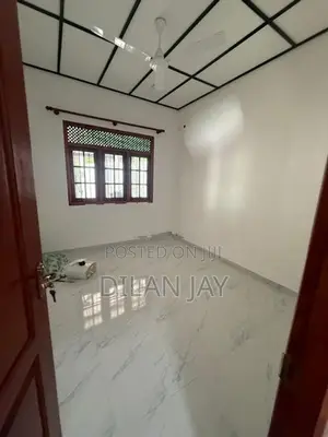 Brand New Home for Sale in Siyambalagoda