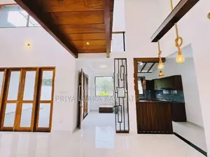 Mordern Luxury House For Sale in Piliyandala