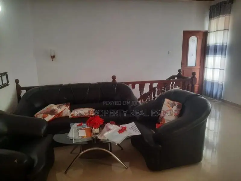 HCHR051 - Fully Furnished Two Storey House for Rent in Kochchikade