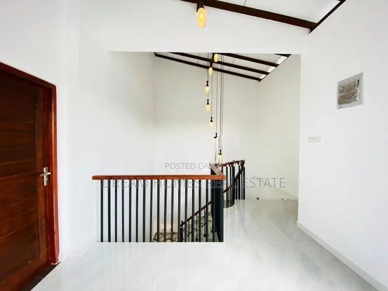 Brand New Luxury Two-Storey Family Home in Athurugiriya