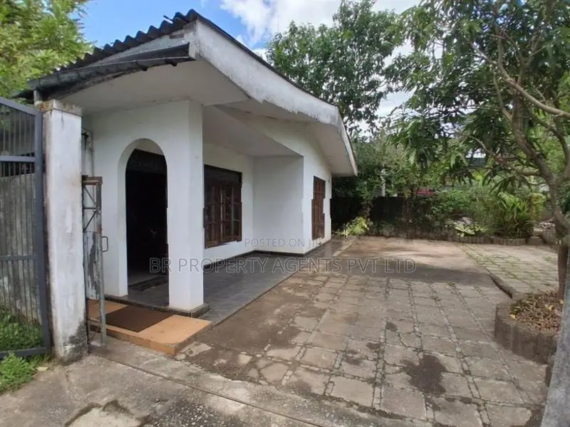 House with Land for Sale in Rajagiriya