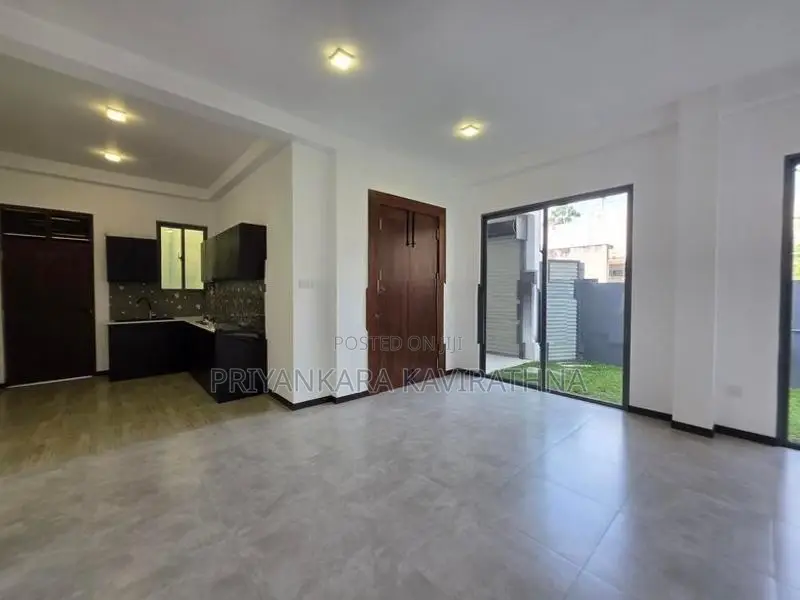 Mordern Brand New 3 Storied House For Sale - Batuwandara