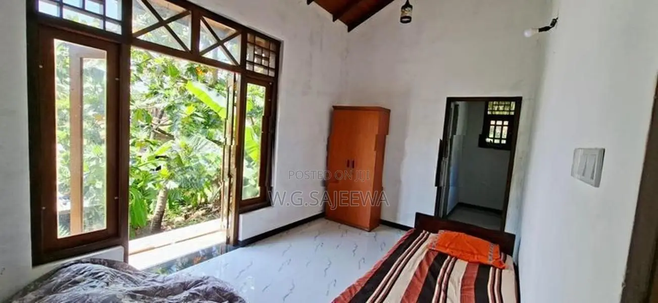 House for Sale Daluwakotuwa