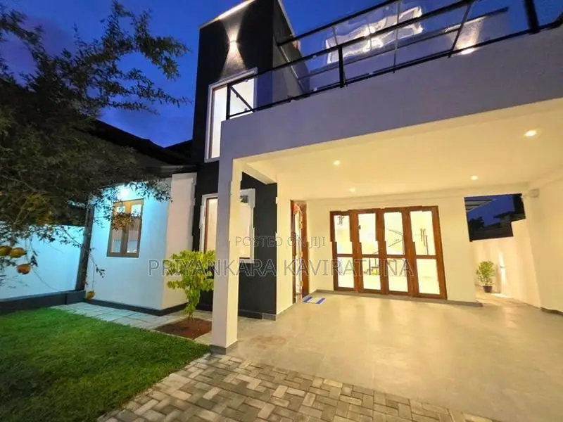 Mordern Luxury House For Sale in Piliyandala