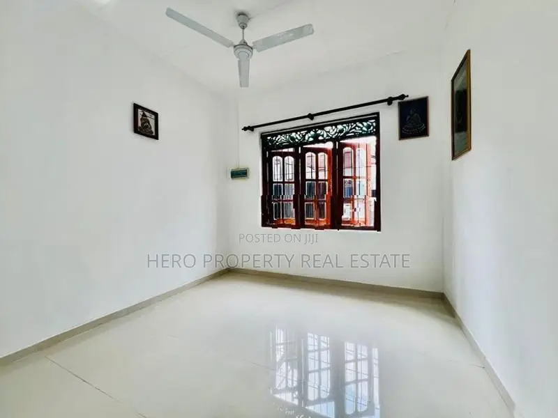 Modern House for Sale in Kottawa