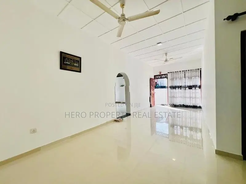 Modern House for Sale in Kottawa