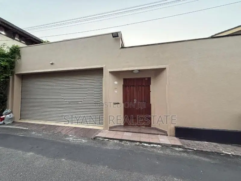 House For Sale In Colombo 06, Wellawatta