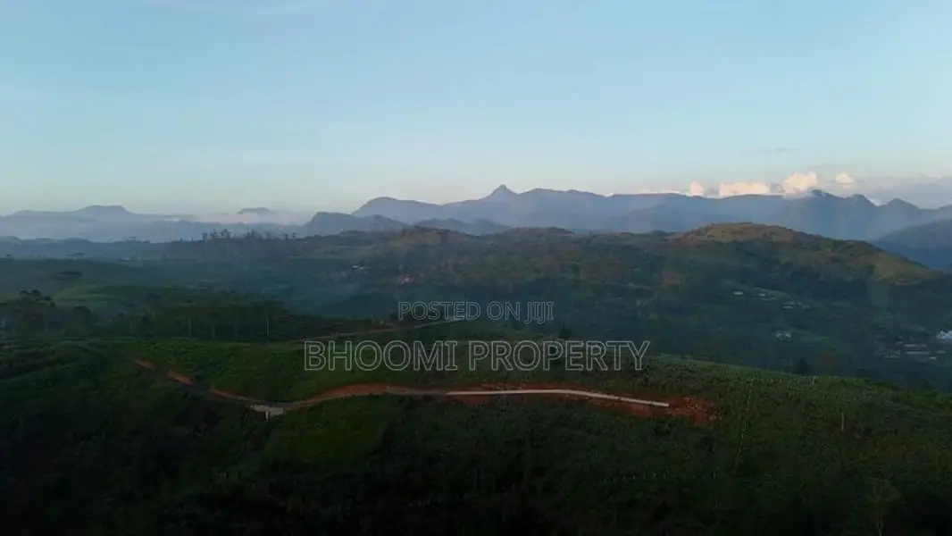 හැටන් වටවලින් බිම් කොටස් කිහිපයක්