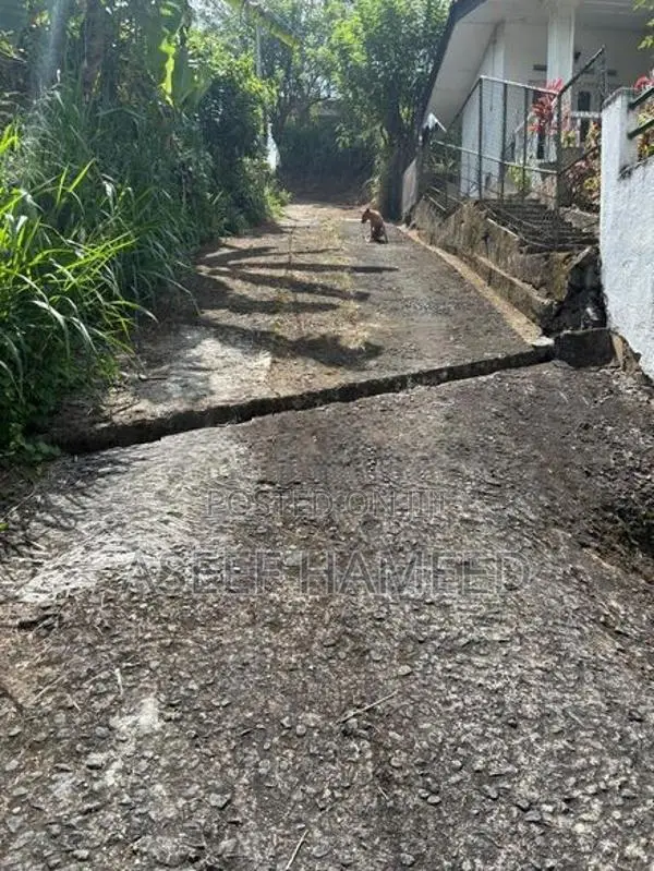 Land for Sale in Mawilmada, Kandy