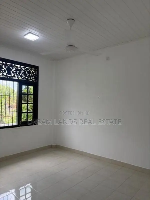2story stand a lone house for rent maharagama