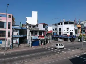 House For Sale Facing Main Road Punchi Borella Colombo 10 [ 2243C ]