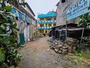 Prime Land with House for Sale Pilimatalawa