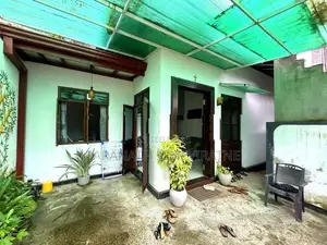 House For Sale in Piliyandala