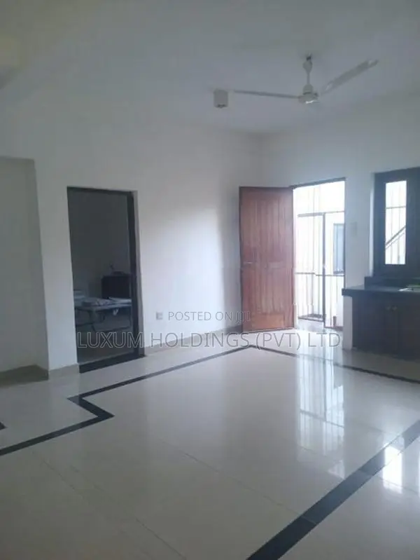 1st Floor Unit For Rent in Fairfield garden Colombo 08 [ 1873C ]