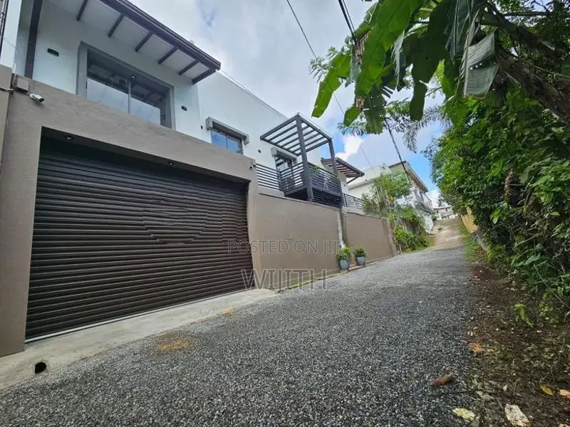 SUPAR BRAND NEW TWO STOREY HOUSE FOR SALE IN KOTTAWA