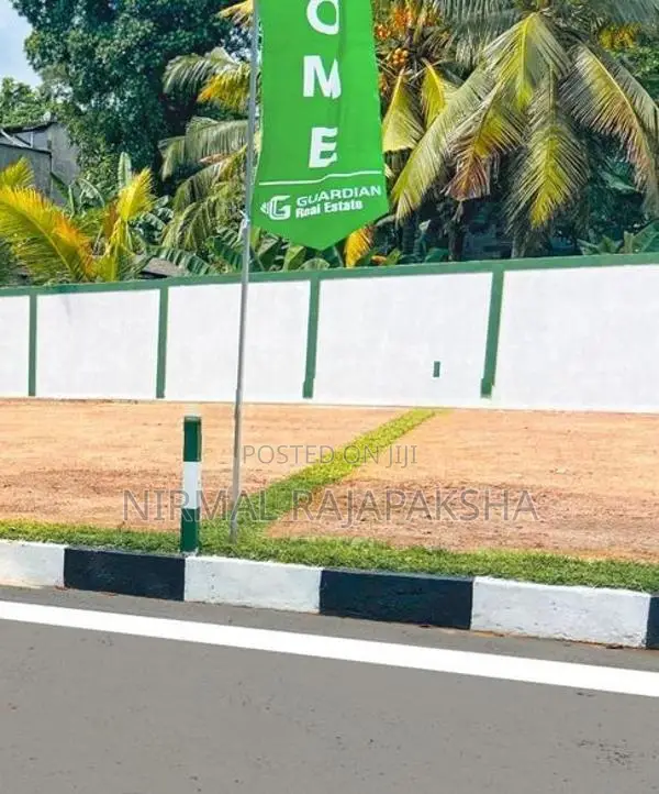 Land for Sale in Athurugiriya