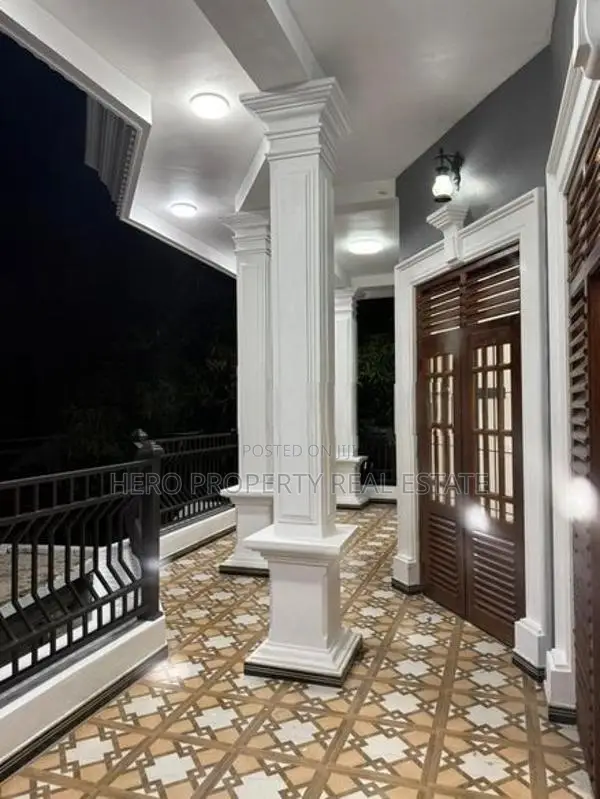 HWS Luxury Quality House for Sale in Wellampitiya
