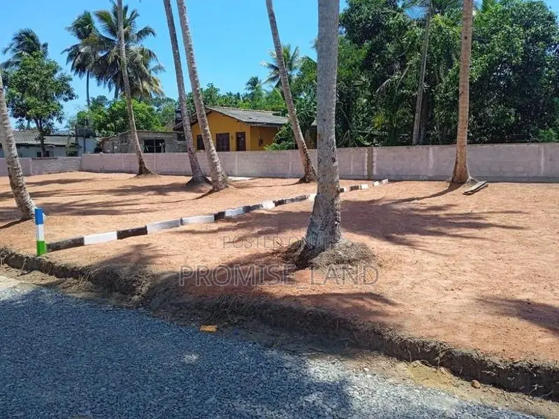 පානදුර ඉඩමක් M21