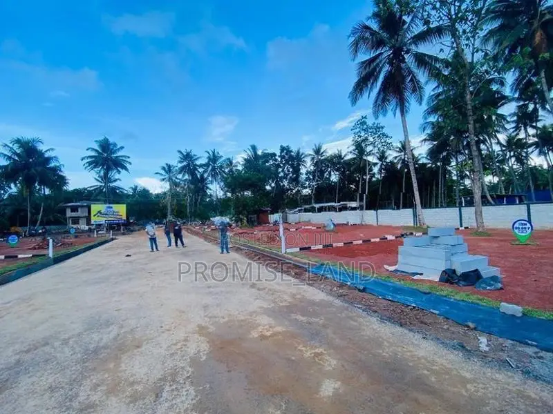 Residential Land in Wadduwa M21
