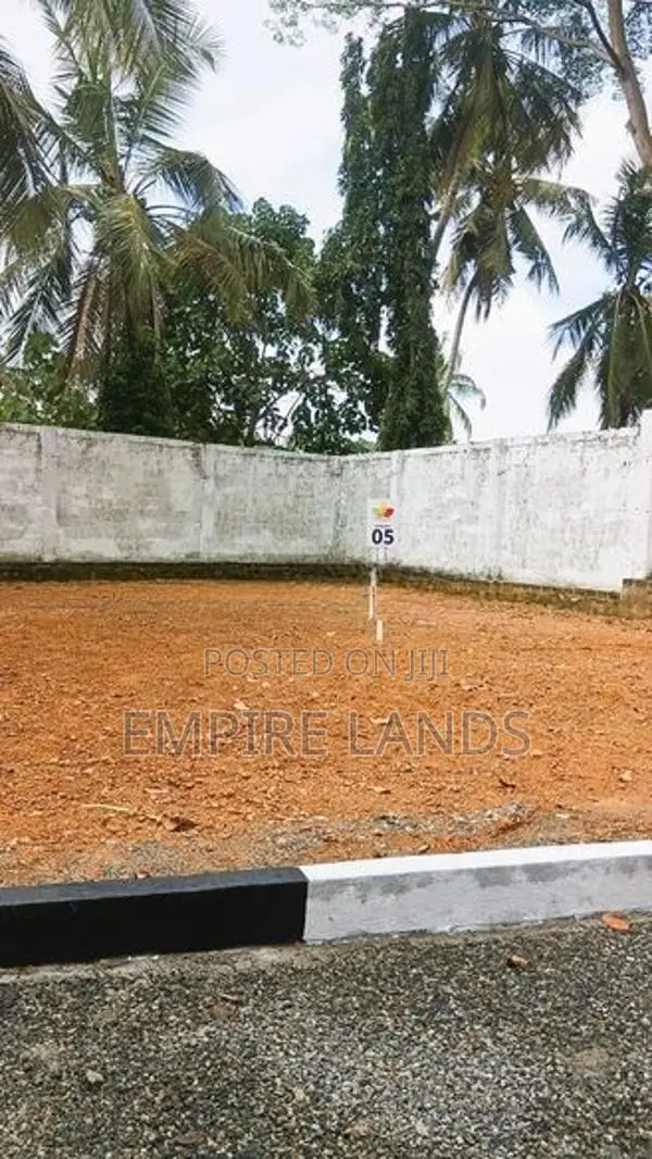 Land Plots for Sale in Kottawa Mahawatte Near 255/296 Road