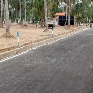 Land for Sale Veyangoda