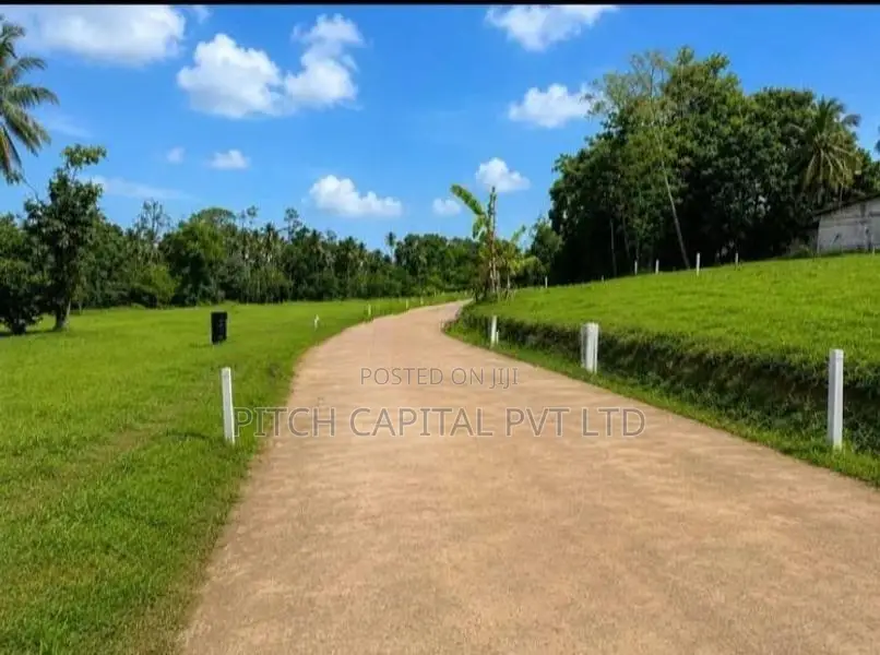 Kahathuduwa High Wey Near Suparb Land for Sale