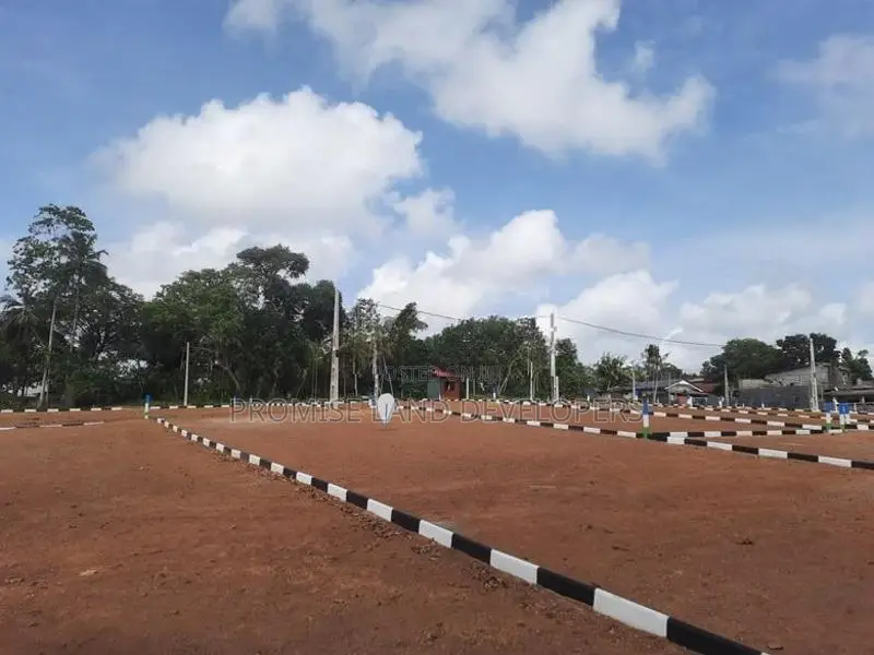 Build Your Dream Home in Moratuwa C33