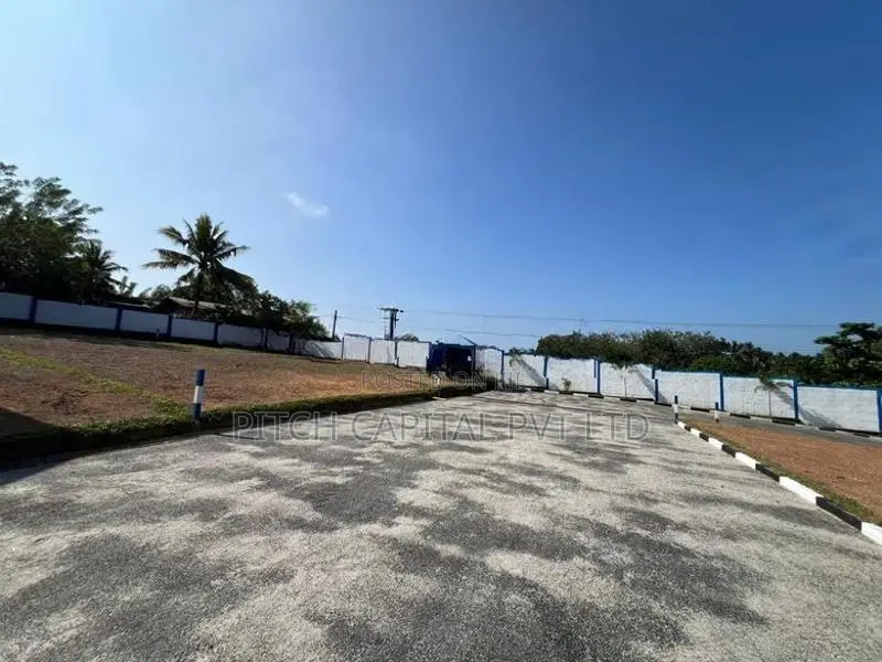 Kosgama - Kaluaggla 122 High Level Road Facing Land for Sale