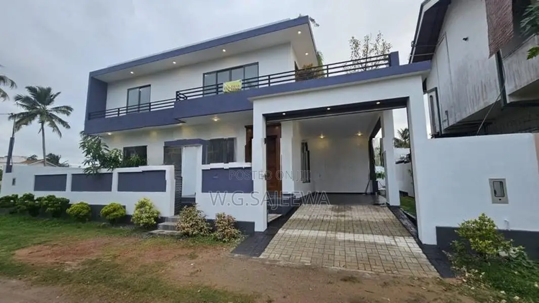 Brand New Luxury House Sale Katuwapitiya, Negombo