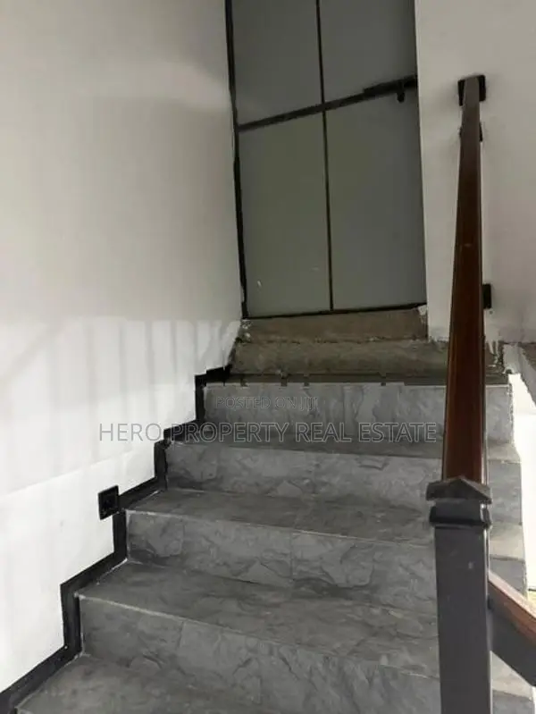 HWS Luxury Quality House for Sale in Wellampitiya