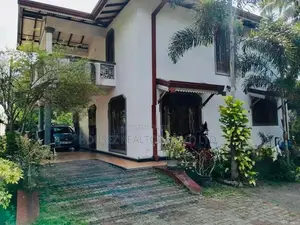 Spacious 4-Bedroom House for Sale – Minuwangoda