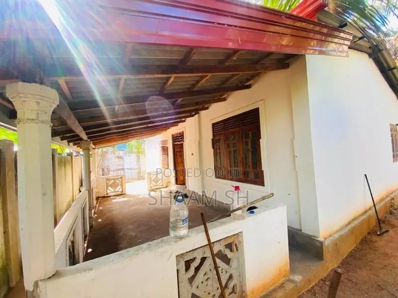 House for Sale in Eeswarapuram Trincomalee