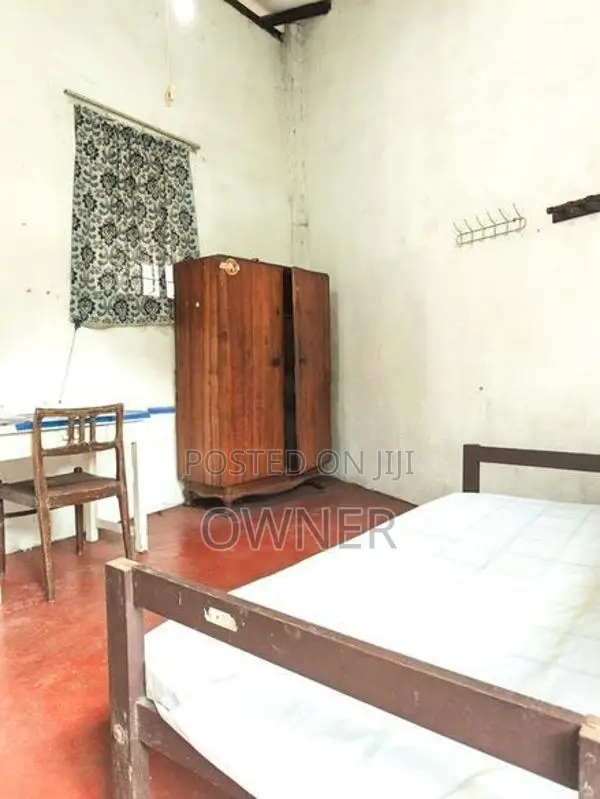 1st Floor Room for Rent in Rajagiriya Kalapaluwawa Male Only