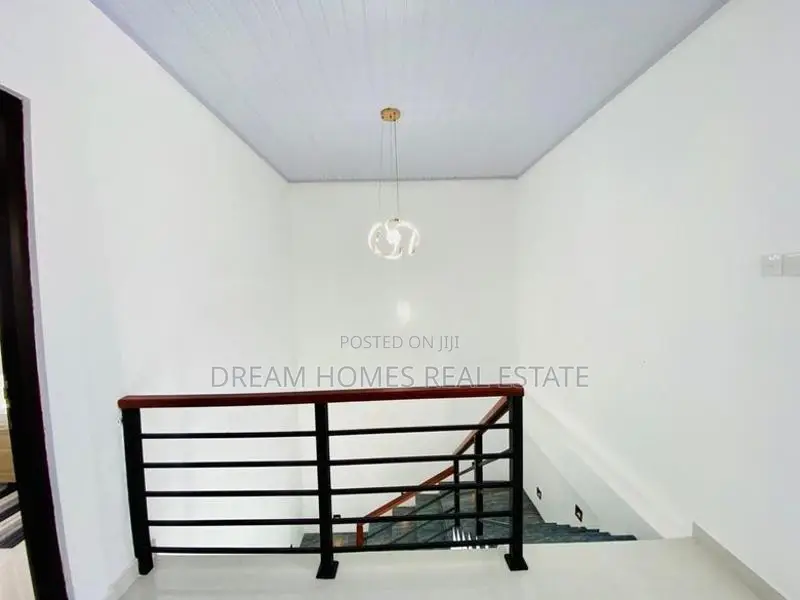 With Furniture 2-Storey House for Sale – Athurugiriya highway
