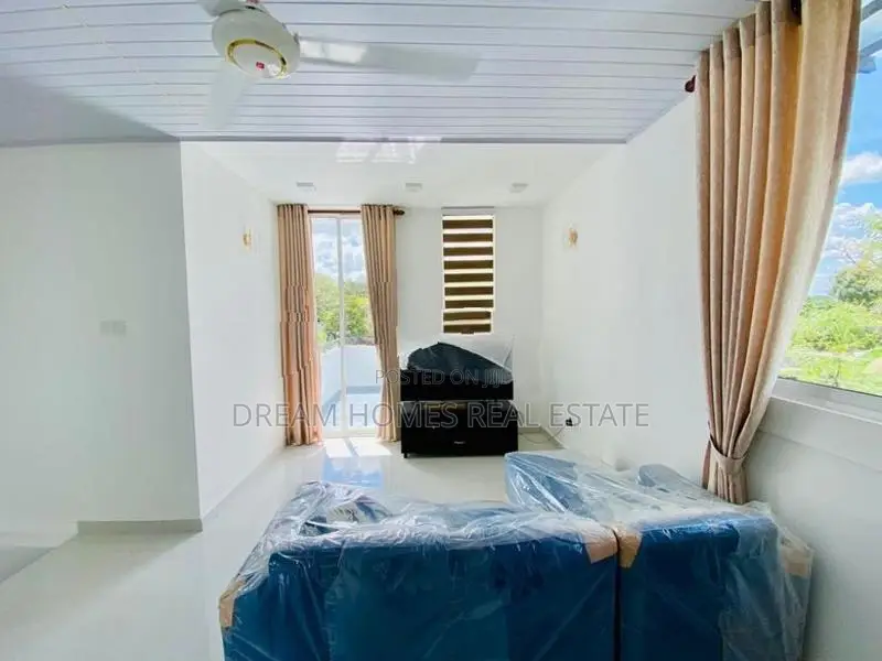With Furniture 2-Storey House for Sale – Athurugiriya highway