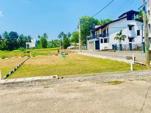 Athurugiriya Lands for sale | Main road facing R03