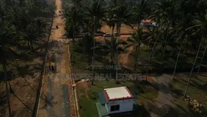Land in Bataleeya