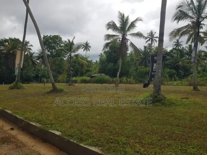 Land in Kuliyapitiya