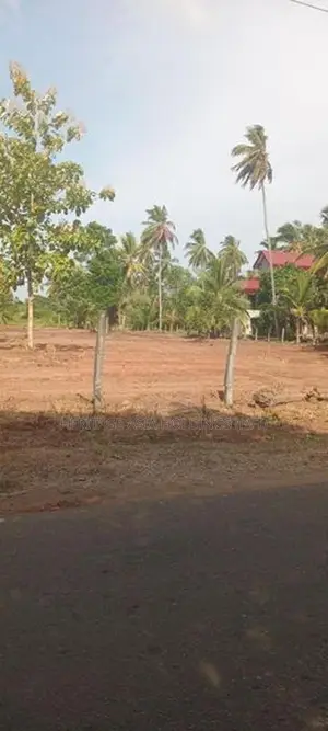 සින්නක්කර බිම් කොටසක් අනුරාධපුර