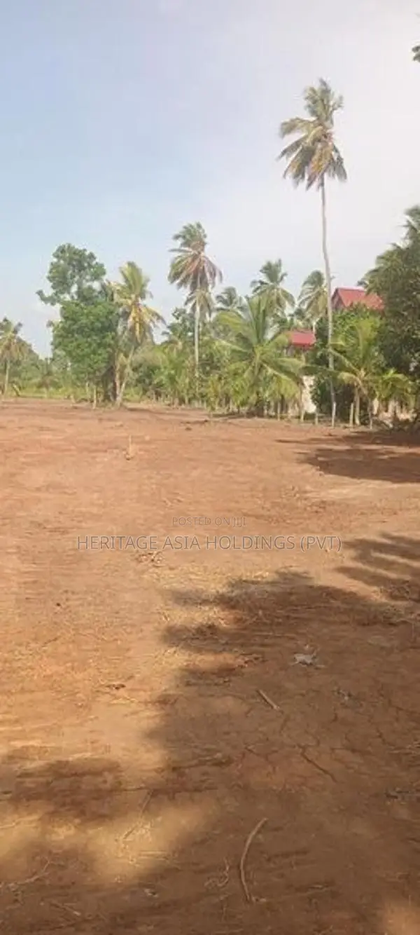 සින්නක්කර බිම් කොටසක් අනුරාධපුර