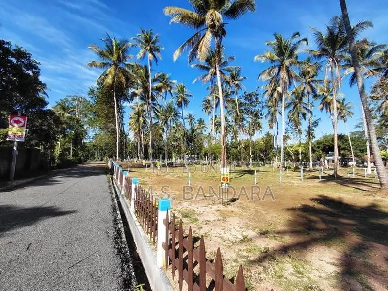Mellawagedara Valuable Land for Sale