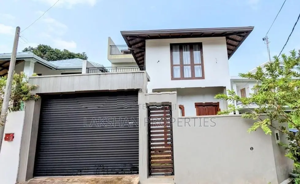 3 Story House For Sale In Kesbewa