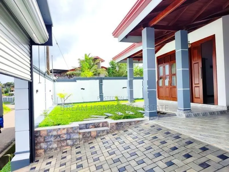Brand New Modern House for Sale – Godagama, Araliya Land