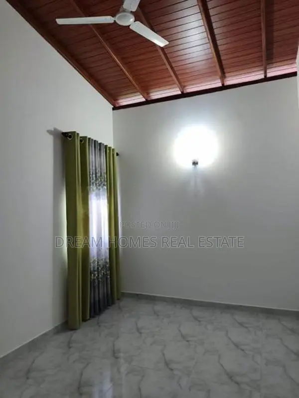 Brand New Modern House for Sale – Godagama, Araliya Land