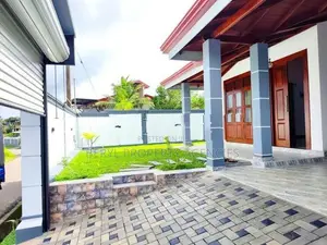 10 Perch Luxury Brand New House for Sale in Homagama Godagama