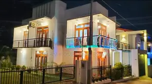 Luxury 4 Bed House with 14 Perch මත්තේගොඩ
